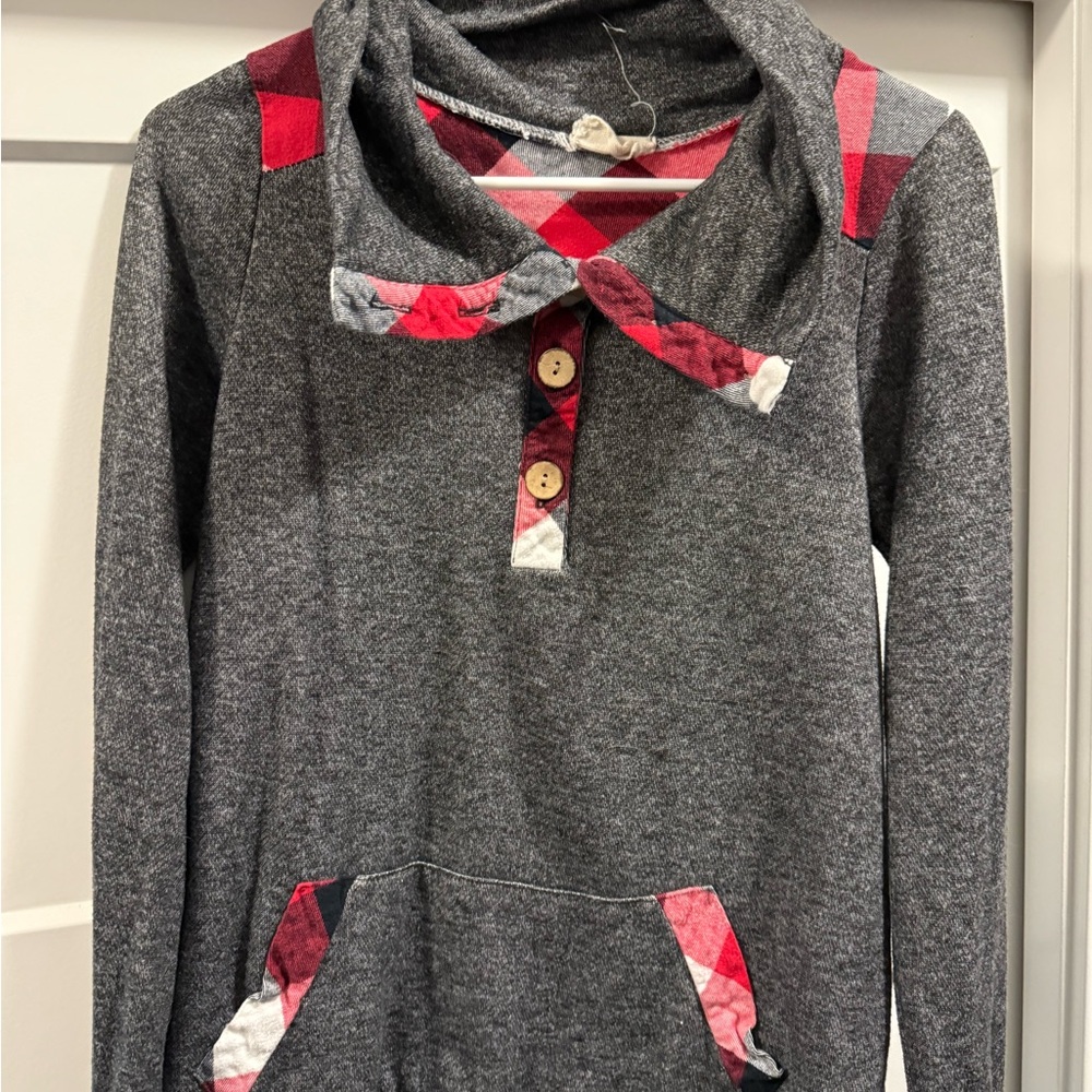 Cozy Grey Pullover Sweater with Red Plaid Trim